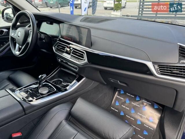 Синий БМВ Х5, объемом двигателя 3 л и пробегом 145 тыс. км за 55900 $, фото 42 на Automoto.ua