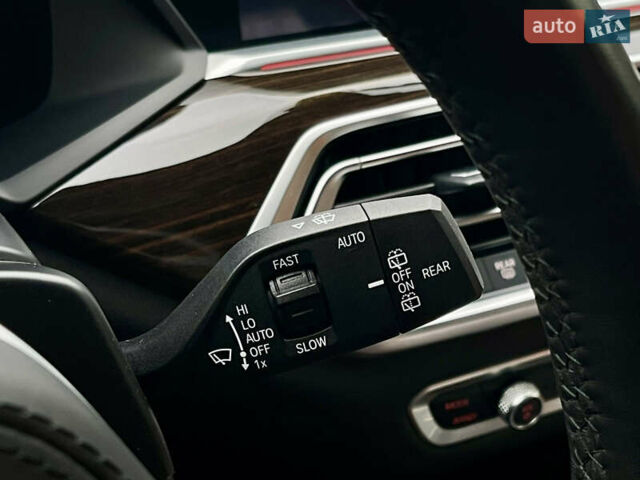 Синий БМВ Х5, объемом двигателя 3 л и пробегом 68 тыс. км за 68999 $, фото 56 на Automoto.ua