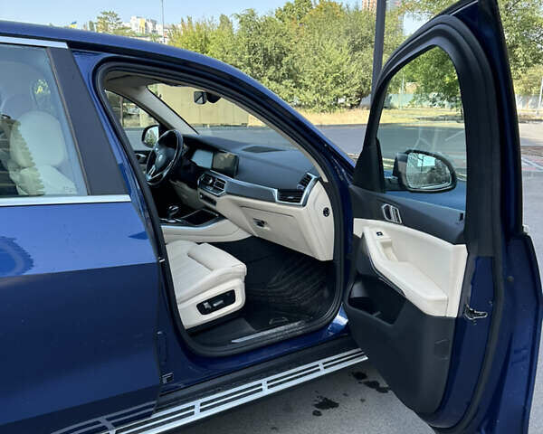 Синий БМВ Х5, объемом двигателя 3 л и пробегом 59 тыс. км за 59900 $, фото 3 на Automoto.ua