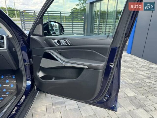 Синий БМВ Х5, объемом двигателя 3 л и пробегом 145 тыс. км за 55900 $, фото 38 на Automoto.ua