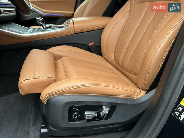 Синий БМВ Х5, объемом двигателя 4.39 л и пробегом 33 тыс. км за 61850 $, фото 20 на Automoto.ua