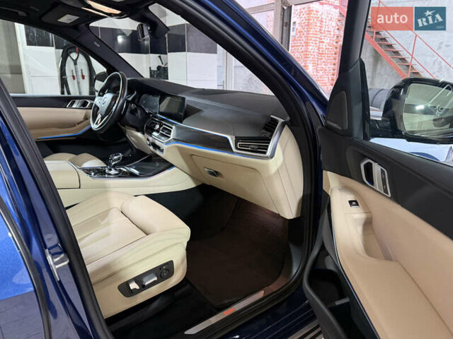 Синий БМВ Х5, объемом двигателя 3 л и пробегом 82 тыс. км за 59100 $, фото 18 на Automoto.ua