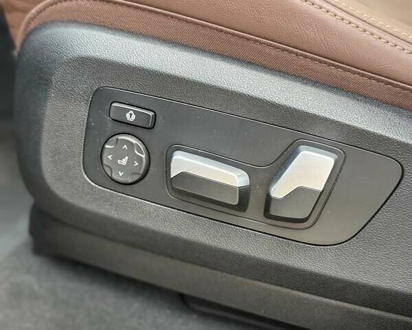 Синий БМВ Х5, объемом двигателя 3 л и пробегом 28 тыс. км за 71400 $, фото 17 на Automoto.ua