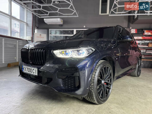 Синий БМВ Х5, объемом двигателя 3 л и пробегом 56 тыс. км за 72900 $, фото 2 на Automoto.ua