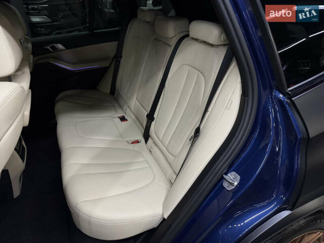 Синий БМВ Х5, объемом двигателя 3 л и пробегом 42 тыс. км за 61500 $, фото 23 на Automoto.ua
