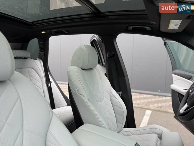 Синий БМВ Х5, объемом двигателя 3 л и пробегом 5 тыс. км за 79000 $, фото 56 на Automoto.ua