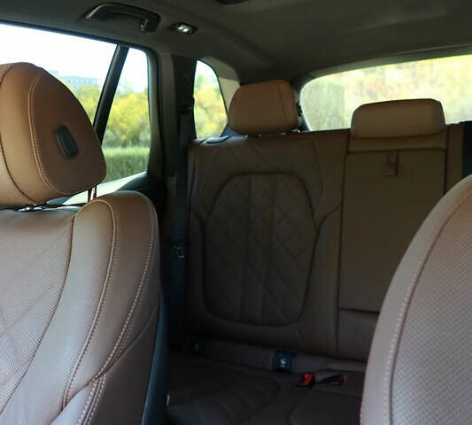 Синий БМВ Х5, объемом двигателя 3 л и пробегом 53 тыс. км за 92000 $, фото 35 на Automoto.ua