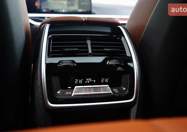 Синій БМВ Х5, об'ємом двигуна 4.4 л та пробігом 6 тис. км за 112999 $, фото 49 на Automoto.ua