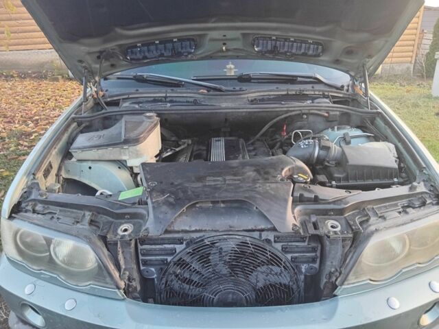 Зелений БМВ Х5, об'ємом двигуна 3 л та пробігом 225 тис. км за 8000 $, фото 11 на Automoto.ua