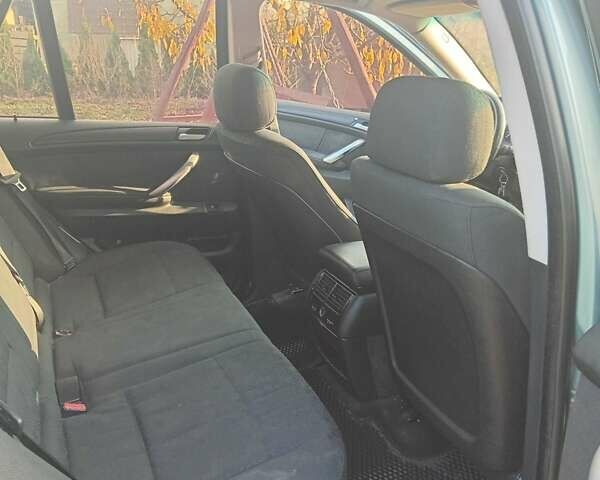 Зеленый БМВ Х5, объемом двигателя 3 л и пробегом 225 тыс. км за 8000 $, фото 8 на Automoto.ua