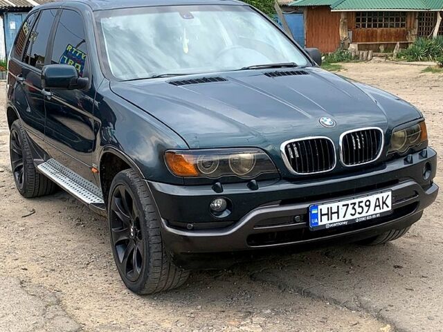 Зеленый БМВ Х5, объемом двигателя 3 л и пробегом 350 тыс. км за 7600 $, фото 1 на Automoto.ua