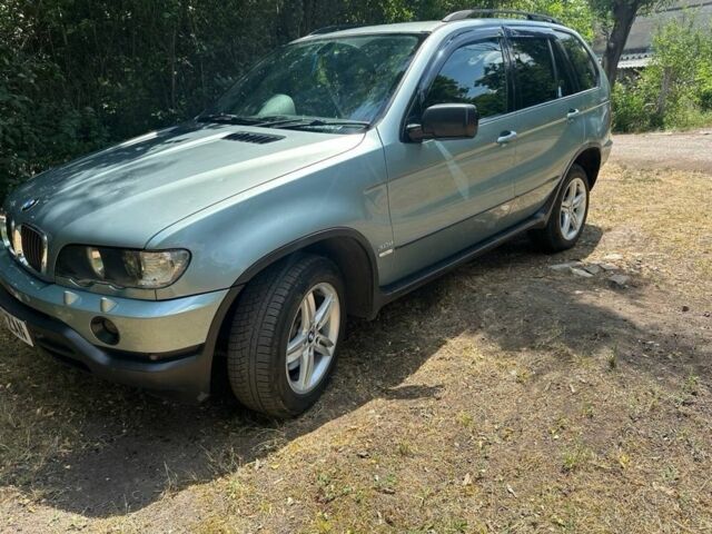 Зеленый БМВ Х5, объемом двигателя 3 л и пробегом 300 тыс. км за 4000 $, фото 2 на Automoto.ua