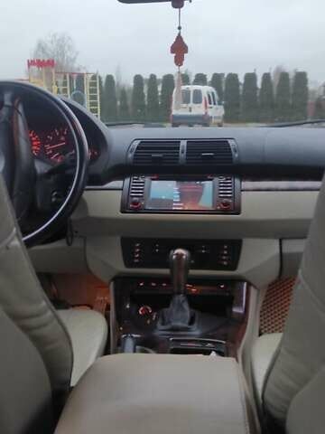 Зеленый БМВ Х5, объемом двигателя 4.4 л и пробегом 235 тыс. км за 6700 $, фото 11 на Automoto.ua