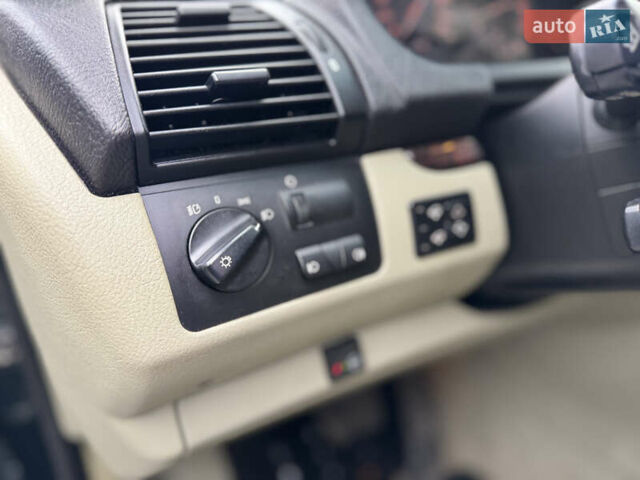 БМВ Х5 2002 в Тернополе на Automoto.ua Зеленый БМВ Х5, объемом двигателя 4.4 л и пробегом 269 тыс. км за 6599 $, фото 29 на Automoto.ua