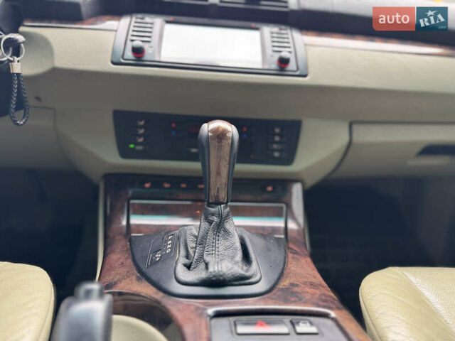 БМВ Х5 2002 в Тернополе на Automoto.ua Зеленый БМВ Х5, объемом двигателя 4.4 л и пробегом 269 тыс. км за 6599 $, фото 39 на Automoto.ua