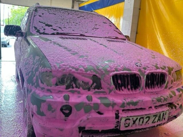 Зеленый БМВ Х5, объемом двигателя 3 л и пробегом 300 тыс. км за 4000 $, фото 5 на Automoto.ua