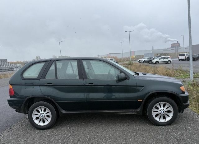 Зелений БМВ Х5, об'ємом двигуна 3 л та пробігом 330 тис. км за 4800 $, фото 6 на Automoto.ua