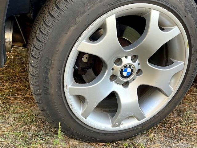 Зеленый БМВ Х5, объемом двигателя 2.9 л и пробегом 311 тыс. км за 10000 $, фото 4 на Automoto.ua