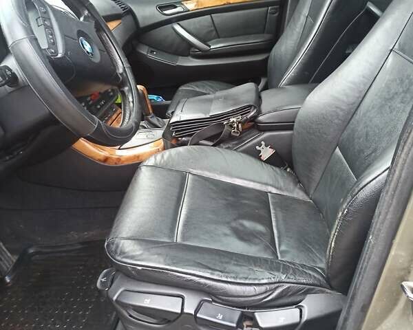 Зелений БМВ Х5, об'ємом двигуна 3 л та пробігом 296 тис. км за 9999 $, фото 23 на Automoto.ua