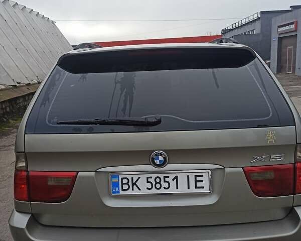 Зелений БМВ Х5, об'ємом двигуна 3 л та пробігом 296 тис. км за 9999 $, фото 7 на Automoto.ua