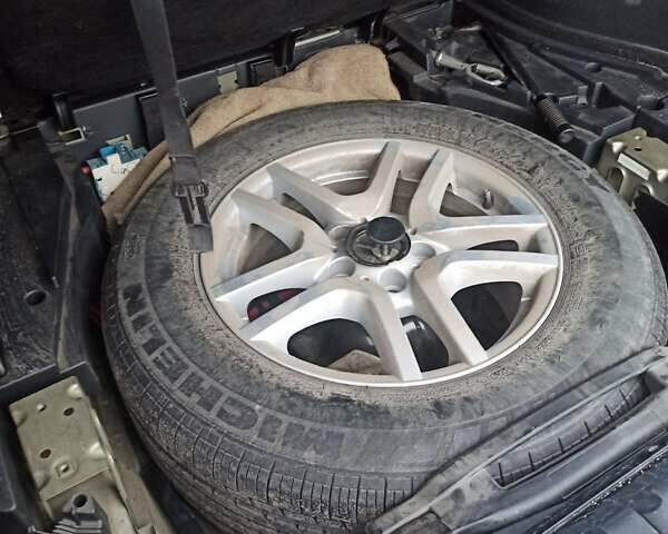 Зелений БМВ Х5, об'ємом двигуна 3 л та пробігом 296 тис. км за 9999 $, фото 26 на Automoto.ua