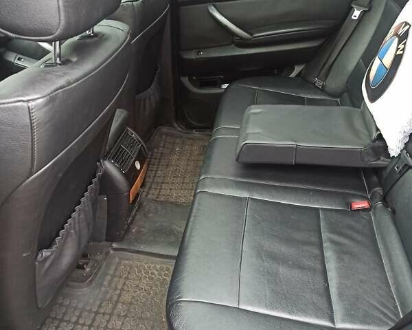 Зелений БМВ Х5, об'ємом двигуна 3 л та пробігом 296 тис. км за 9999 $, фото 13 на Automoto.ua