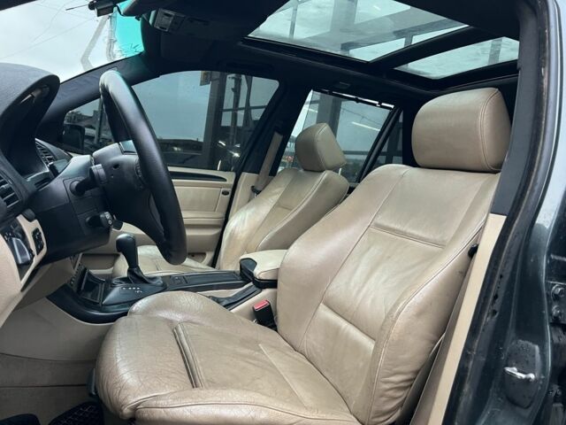 Зеленый БМВ Х5, объемом двигателя 3 л и пробегом 300 тыс. км за 4400 $, фото 7 на Automoto.ua