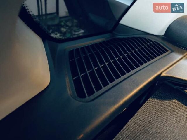 Зеленый БМВ Х5, объемом двигателя 2.99 л и пробегом 260 тыс. км за 14000 $, фото 15 на Automoto.ua