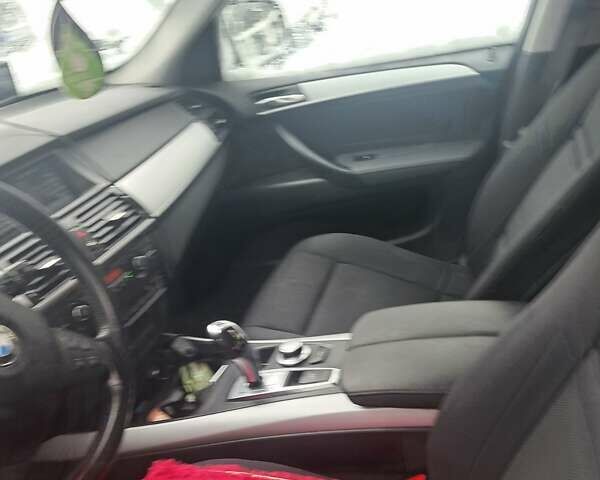 Зеленый БМВ Х5, объемом двигателя 2.99 л и пробегом 260 тыс. км за 14000 $, фото 22 на Automoto.ua