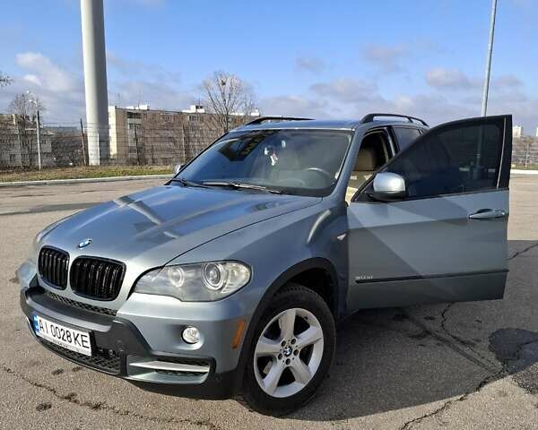 Зеленый БМВ Х5, объемом двигателя 3 л и пробегом 246 тыс. км за 11000 $, фото 1 на Automoto.ua