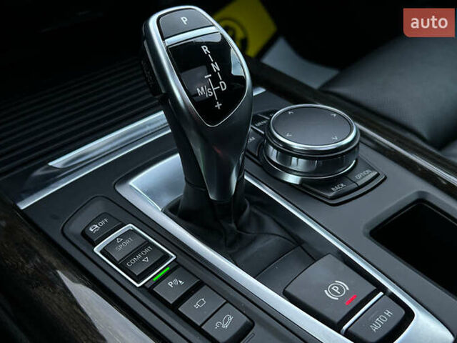 Зеленый БМВ Х5, объемом двигателя 2.98 л и пробегом 153 тыс. км за 38750 $, фото 16 на Automoto.ua