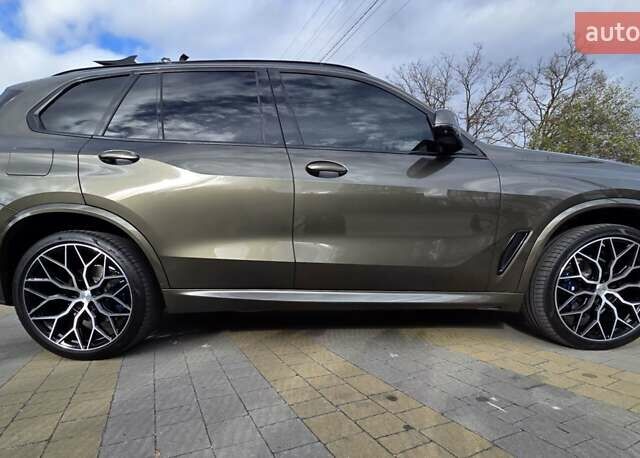 Зелений БМВ Х5, об'ємом двигуна 3 л та пробігом 45 тис. км за 59555 $, фото 18 на Automoto.ua