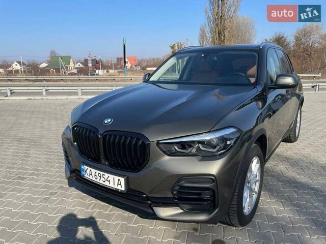 Зеленый БМВ Х5, объемом двигателя 3 л и пробегом 110 тыс. км за 70500 $, фото 1 на Automoto.ua