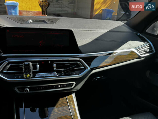 Зеленый БМВ Х5, объемом двигателя 3 л и пробегом 26 тыс. км за 64000 $, фото 3 на Automoto.ua