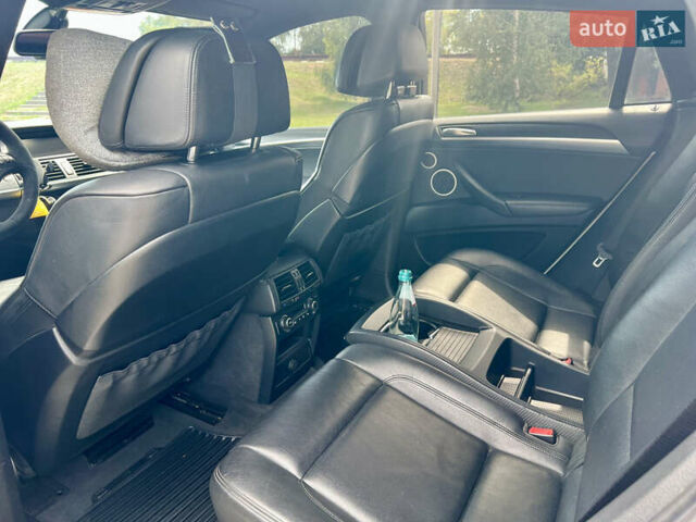 Білий БМВ Х6 М, об'ємом двигуна 4.4 л та пробігом 160 тис. км за 16800 $, фото 12 на Automoto.ua