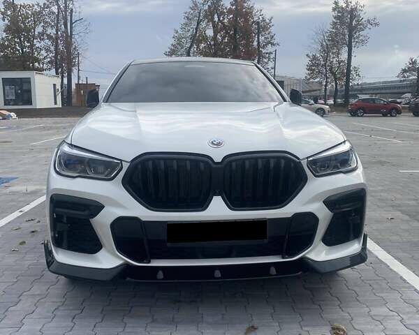 Белый БМВ Х6 М, объемом двигателя 4.39 л и пробегом 47 тыс. км за 85000 $, фото 8 на Automoto.ua