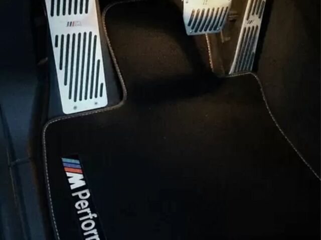 БМВ Х6 М 2009 в Черкассах на Automoto.ua Черный БМВ Х6 М, объемом двигателя 4.4 л и пробегом 143 тыс. км за 21500 $, фото 7 на Automoto.ua