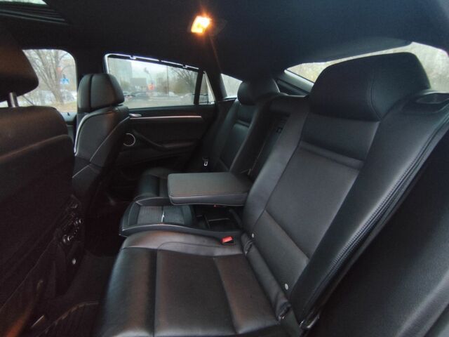 Чорний БМВ Х6 М, об'ємом двигуна 4.4 л та пробігом 183 тис. км за 22000 $, фото 12 на Automoto.ua