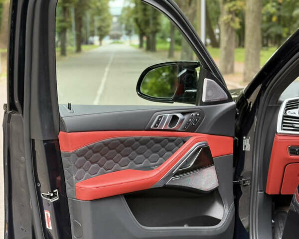 Чорний БМВ Х6 М, об'ємом двигуна 0 л та пробігом 36 тис. км за 88900 $, фото 36 на Automoto.ua