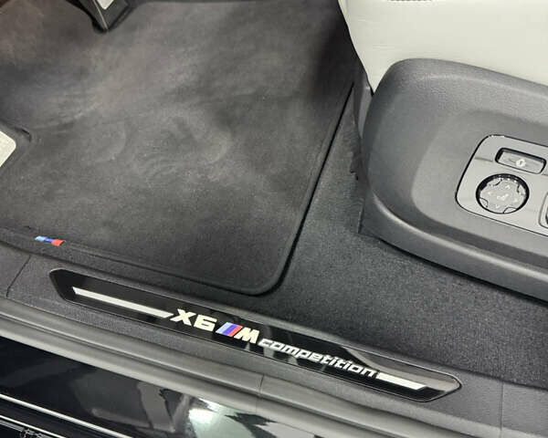 Черный БМВ Х6 М, объемом двигателя 4.39 л и пробегом 37 тыс. км за 108000 $, фото 29 на Automoto.ua