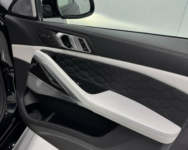 Черный БМВ Х6 М, объемом двигателя 4.39 л и пробегом 37 тыс. км за 108000 $, фото 32 на Automoto.ua