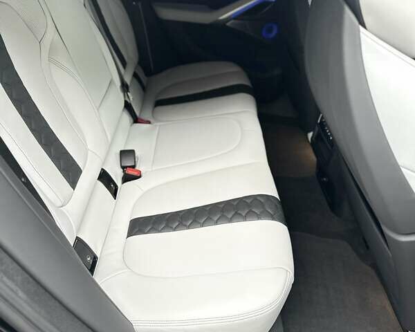 Черный БМВ Х6 М, объемом двигателя 4.39 л и пробегом 3 тыс. км за 129000 $, фото 43 на Automoto.ua