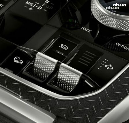 БМВ Х6 М, об'ємом двигуна 4.4 л та пробігом 1 тис. км за 105583 $, фото 5 на Automoto.ua