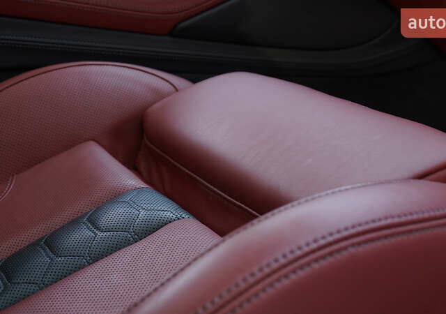 Сірий БМВ Х6 М, об'ємом двигуна 4.39 л та пробігом 53 тис. км за 95000 $, фото 39 на Automoto.ua