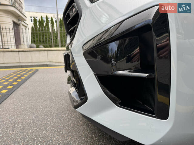 Серый БМВ Х6 М, объемом двигателя 4.39 л и пробегом 7 тыс. км за 167000 $, фото 19 на Automoto.ua