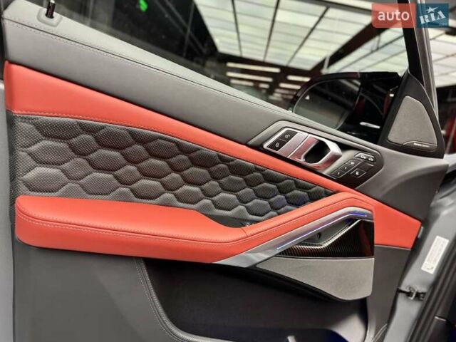 Серый БМВ Х6 М, объемом двигателя 4.4 л и пробегом 15 тыс. км за 160900 $, фото 32 на Automoto.ua