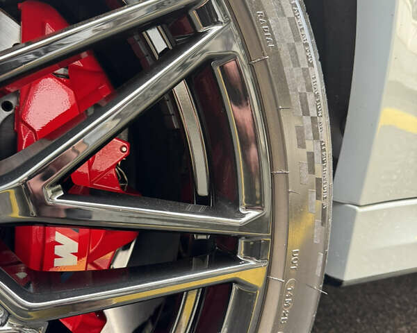 Серый БМВ Х6 М, объемом двигателя 4.39 л и пробегом 7 тыс. км за 167000 $, фото 26 на Automoto.ua