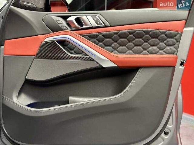 Серый БМВ Х6 М, объемом двигателя 4.4 л и пробегом 15 тыс. км за 160900 $, фото 63 на Automoto.ua