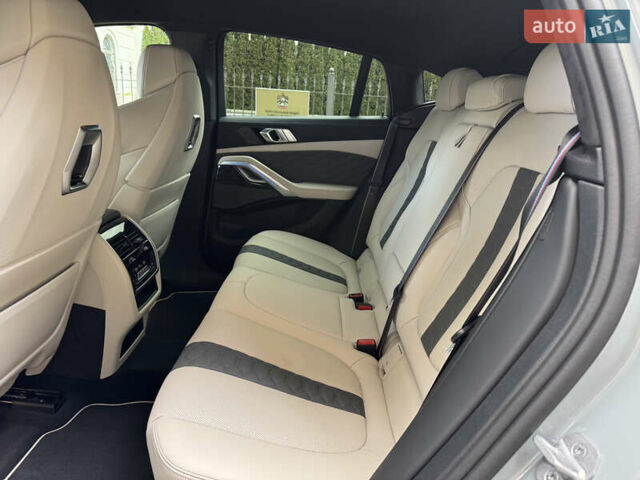 Серый БМВ Х6 М, объемом двигателя 4.39 л и пробегом 7 тыс. км за 167000 $, фото 33 на Automoto.ua