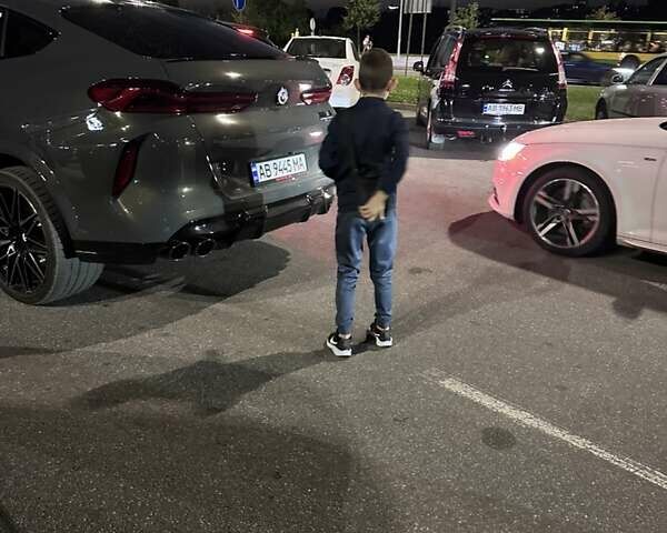 Серый БМВ Х6 М, объемом двигателя 4.39 л и пробегом 30 тыс. км за 120000 $, фото 14 на Automoto.ua